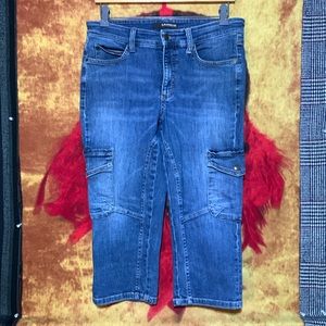 CAMBIO-women’s medium wash stretch denim cargo capri/cropped jeans